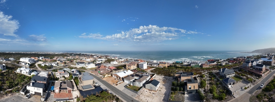 4 Bedroom Property for Sale in Oceanview Heights Western Cape